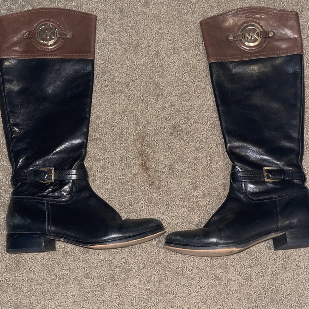 Micheal Kors boots